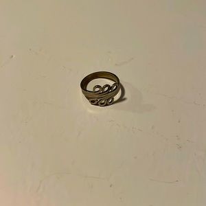 Unique Design Ring